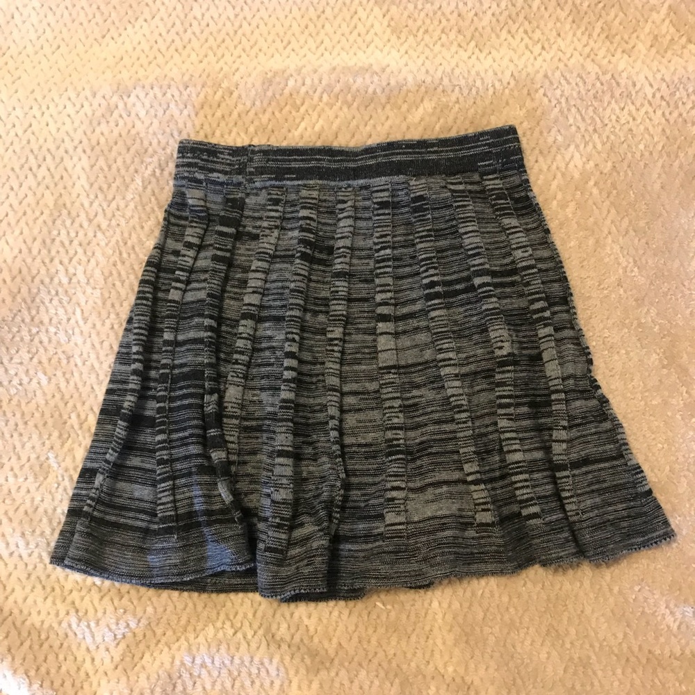Knit Flowy mini skirt